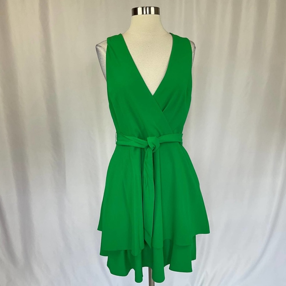 Laundry by Shelli Segal Women's Dress Size 8 Green Sleeveless Fit and Flare